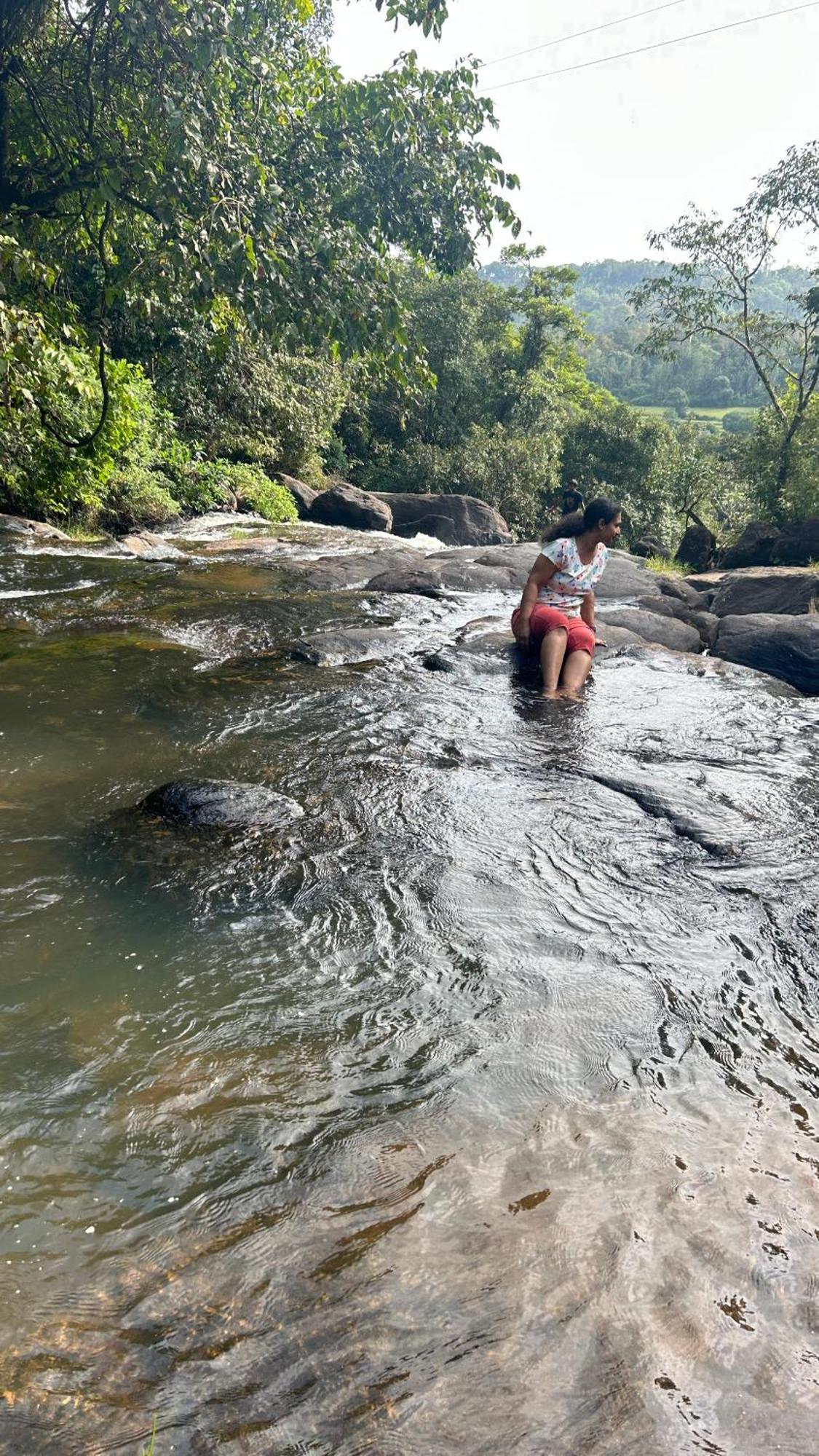 Doddakallu Betta Homestay Coorg Somvārpet Zewnętrze zdjęcie